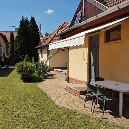Illaberek Apartmanok Hajdúszoboszló Eksteriør bilde