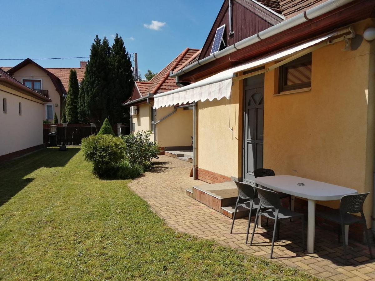 Illaberek Apartmanok Hajdúszoboszló Eksteriør bilde